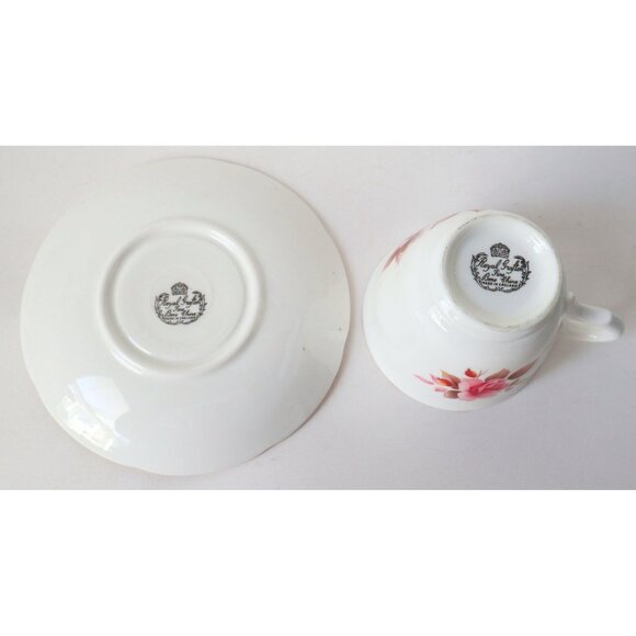 Vintage Royal Grafton Teacup and Saucer Rose Floral Tea Cup - Picture 4 of 5